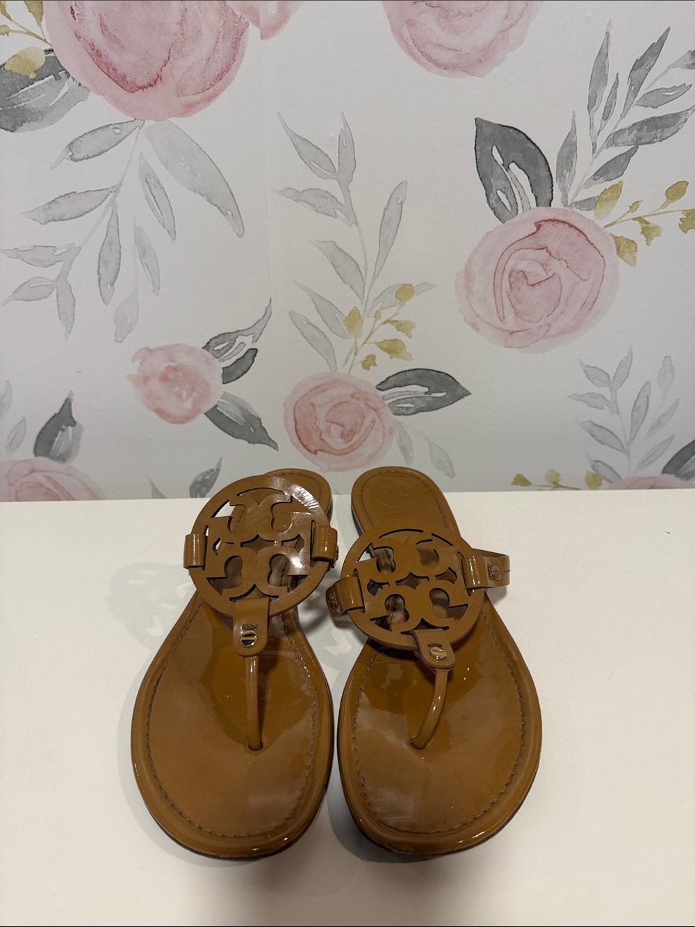 Tory Burch Brown Patent Miller Leather Logo Thong Sandals